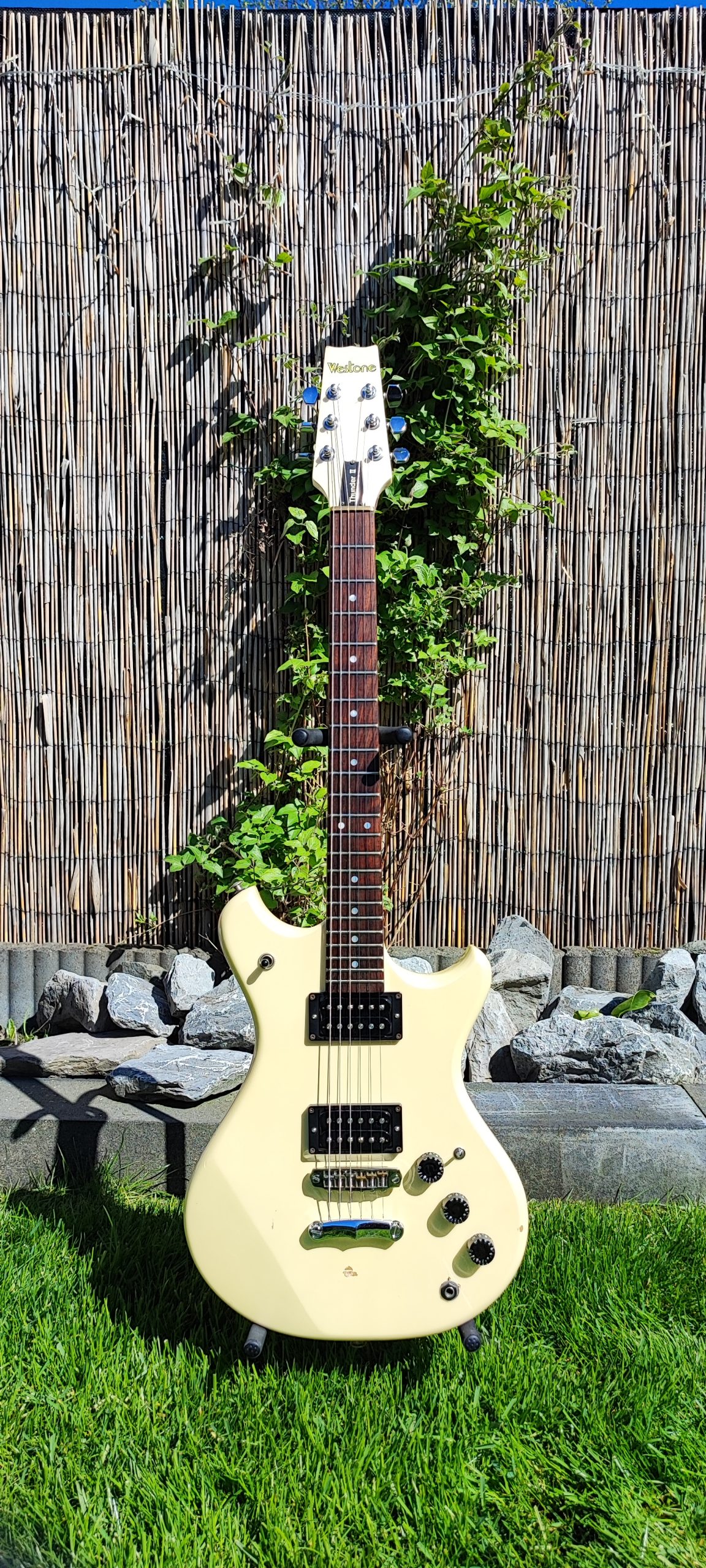 無料クーポン配布 アプリ 1982 White Ivory Pearl II Thunder Westone Made Japan in ギター